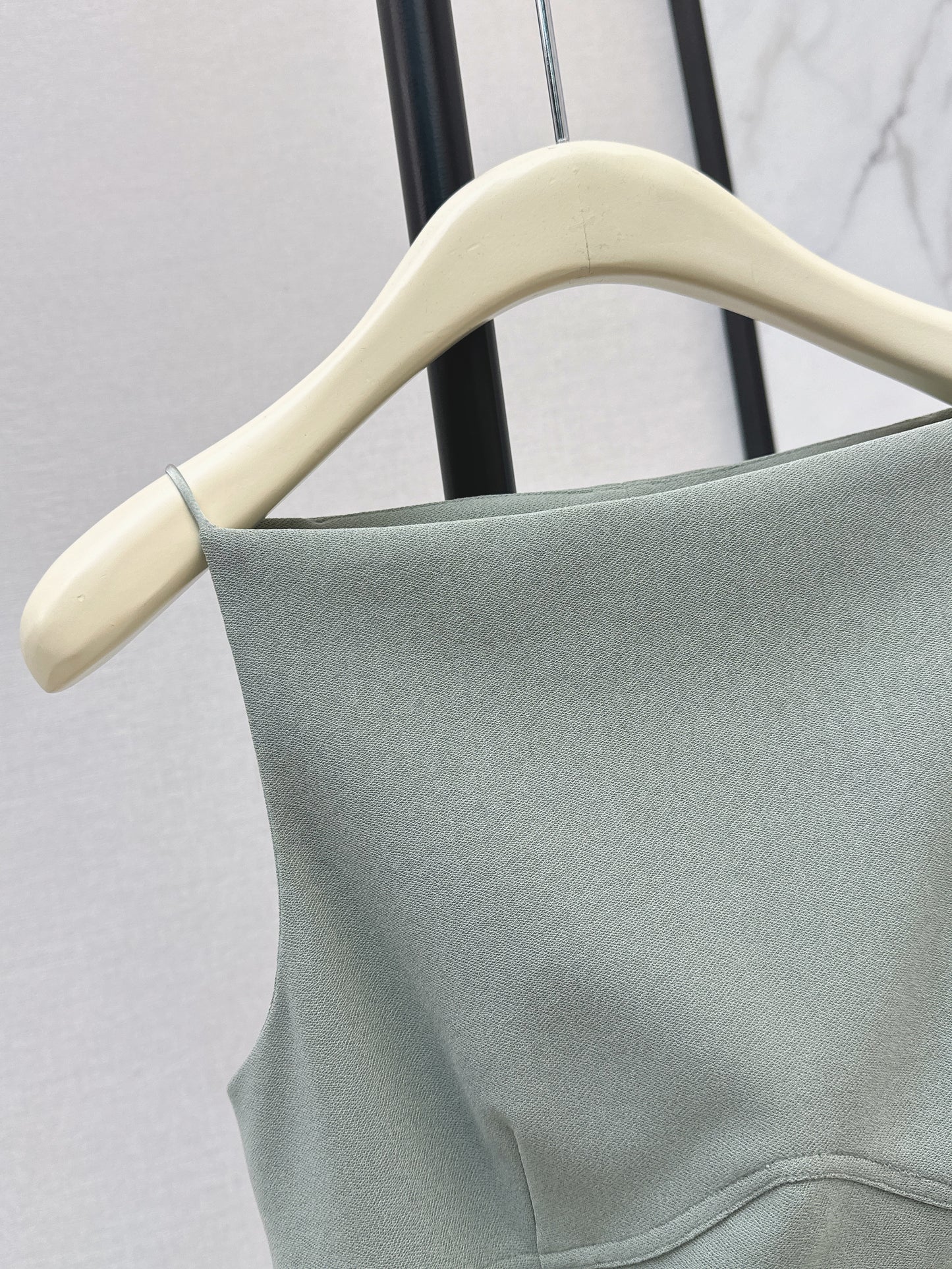 26ss One-shoulder halter dress