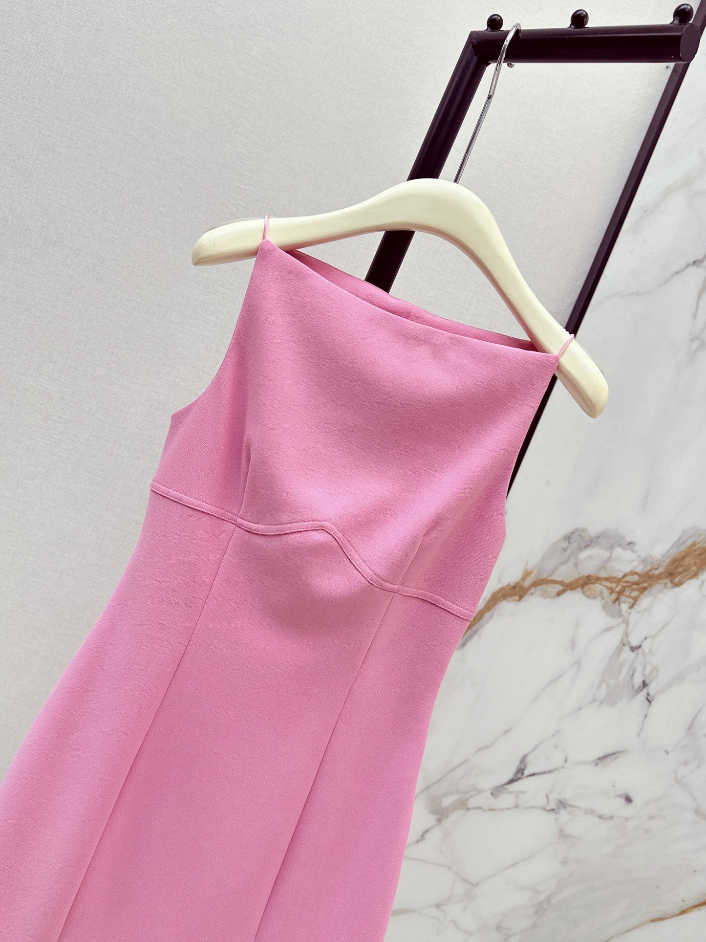 26ss One-shoulder halter dress