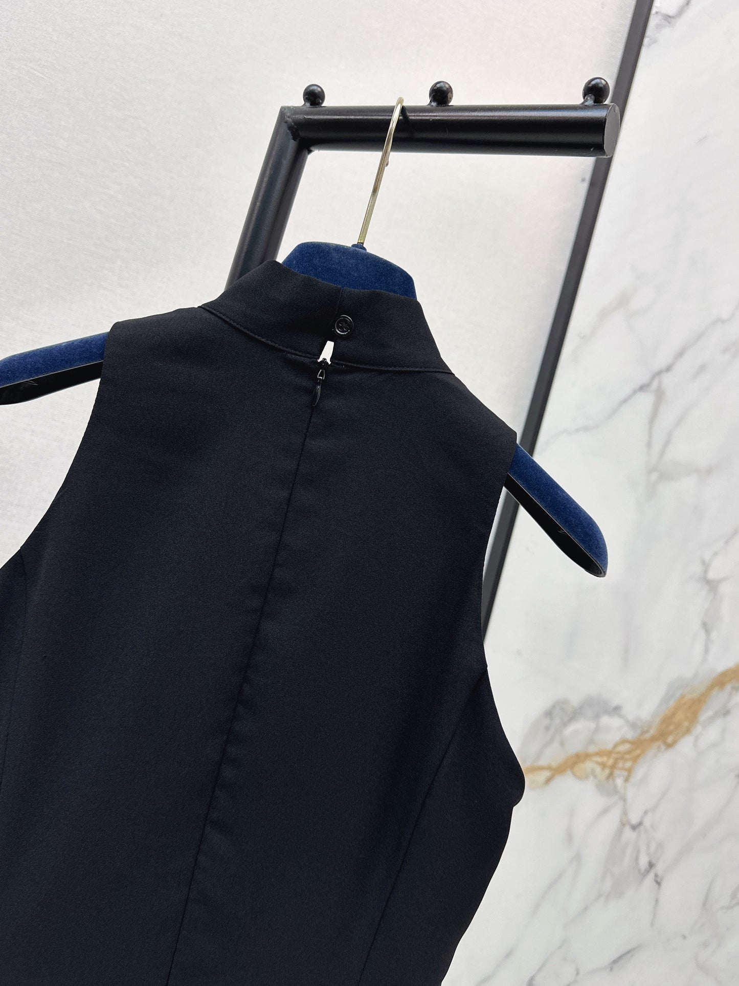 26ss Pleated Sleeveless Dress