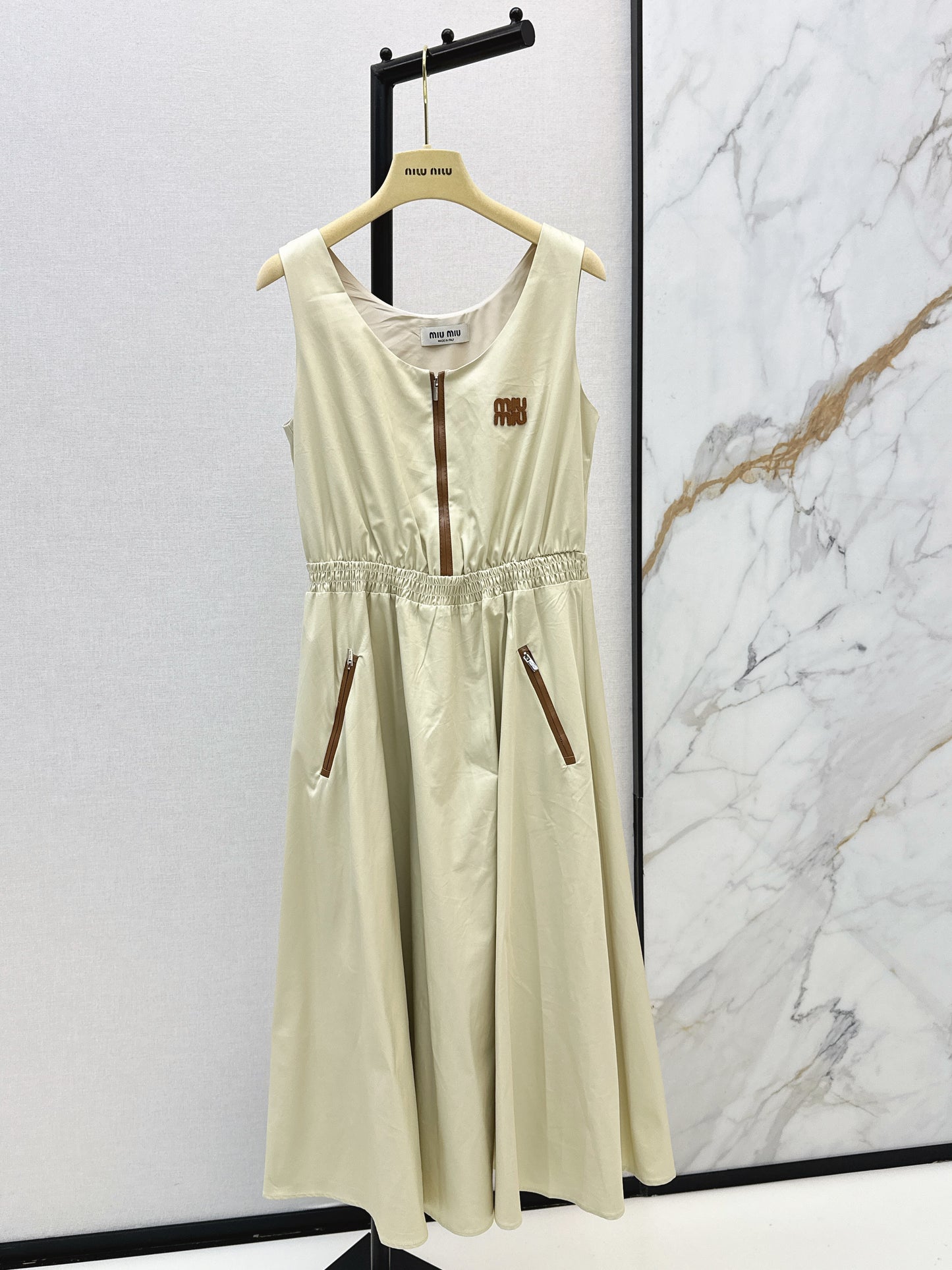 26ss Long Sleeveless Dress
