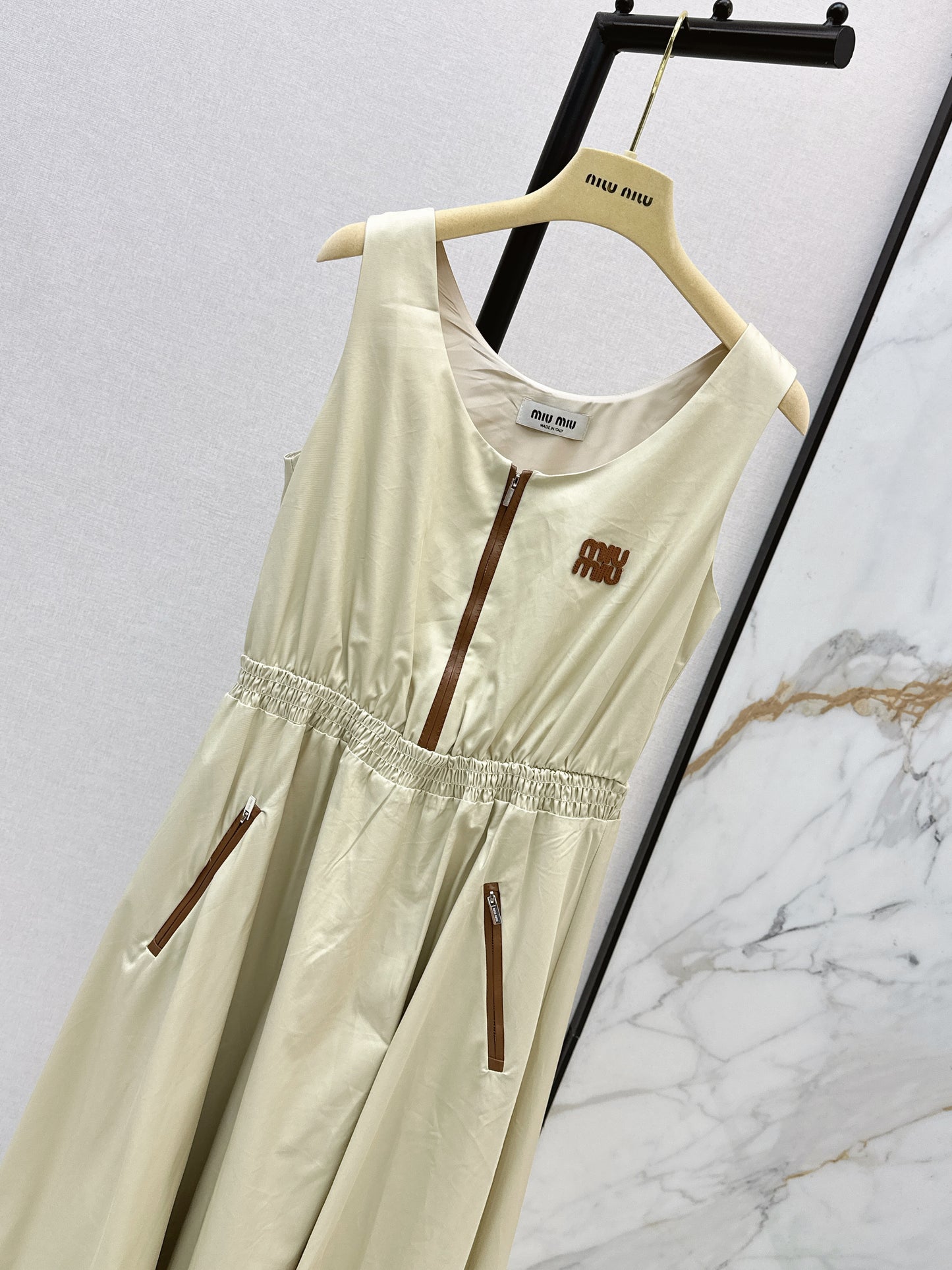 26ss Long Sleeveless Dress