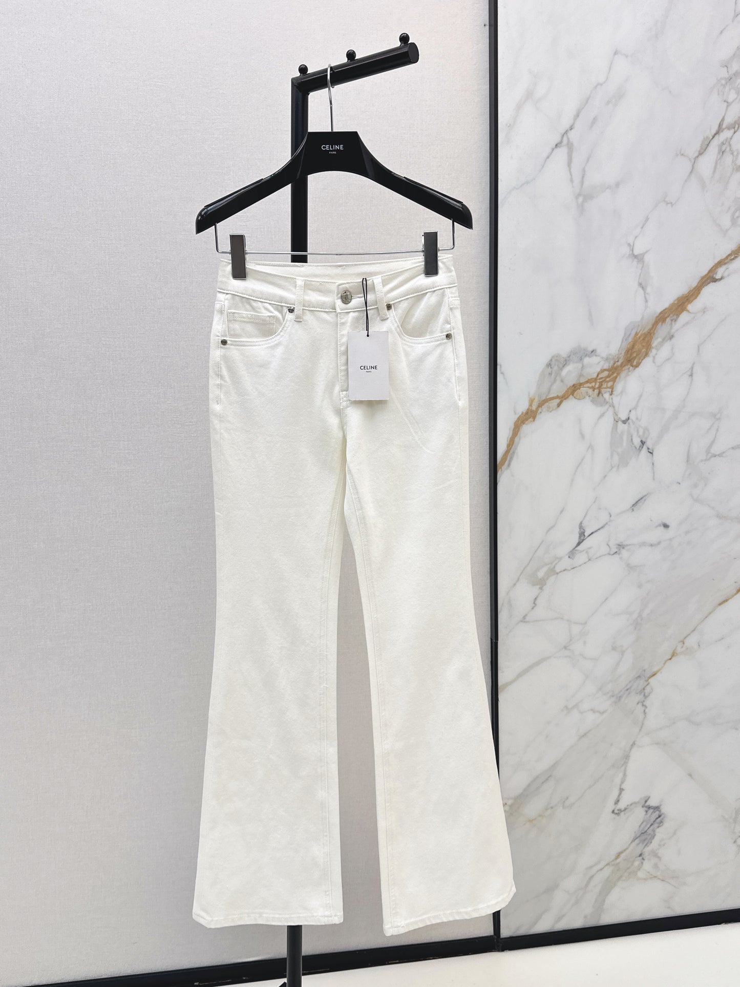 26ss Slim-fit flared jeans