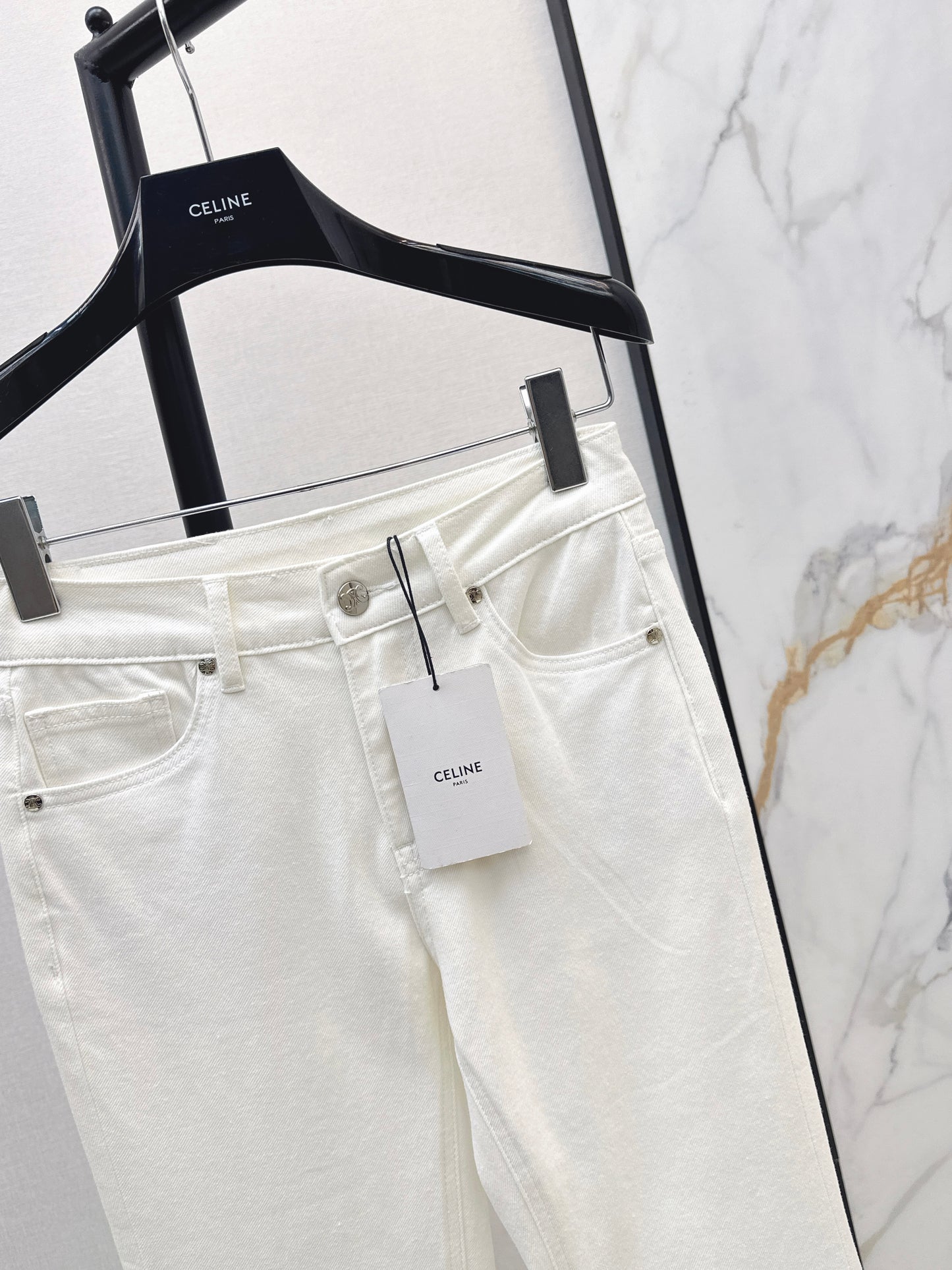 26ss Slim-fit flared jeans