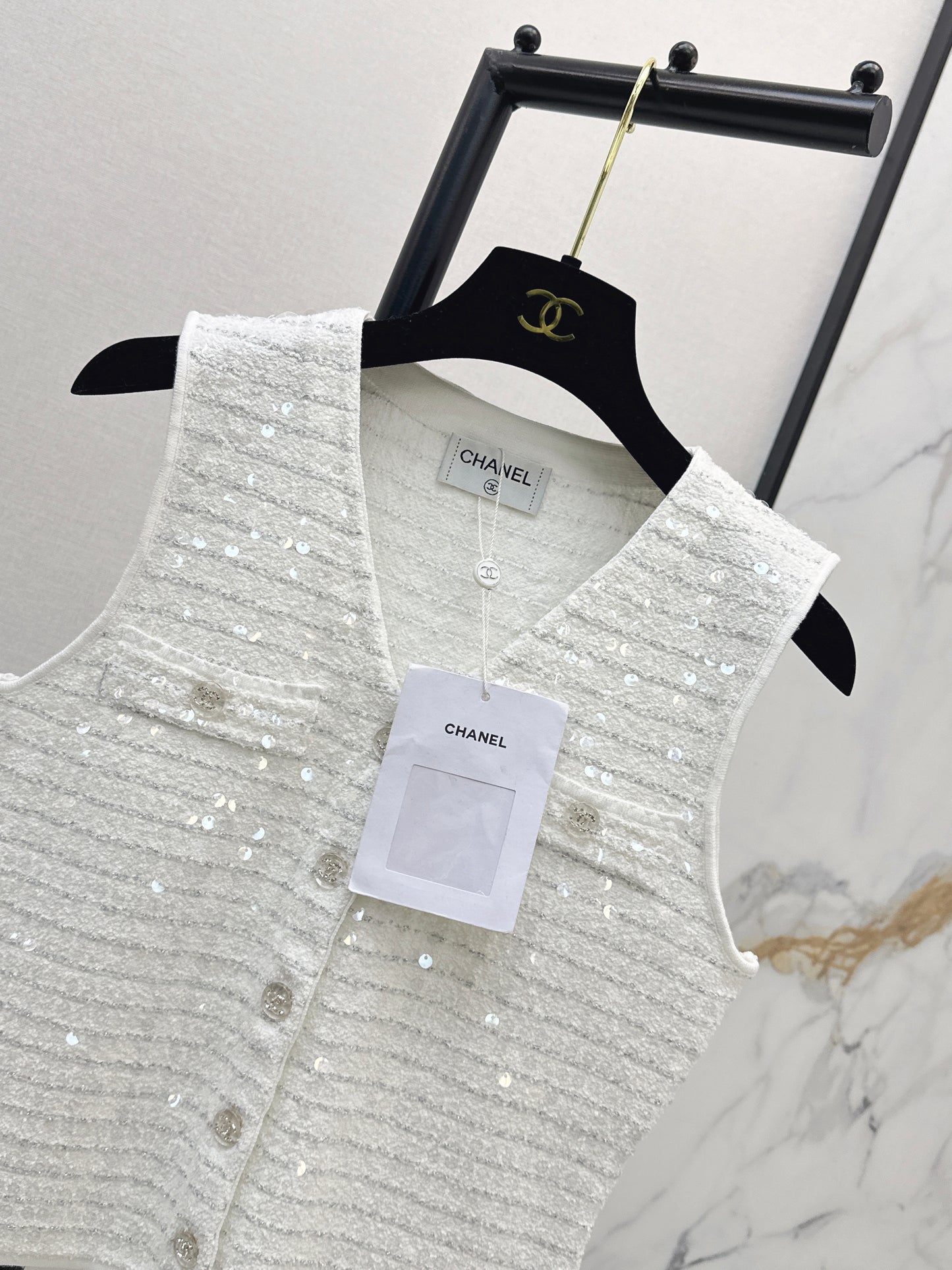 26ss Sequin Yarn V-Neck Vest