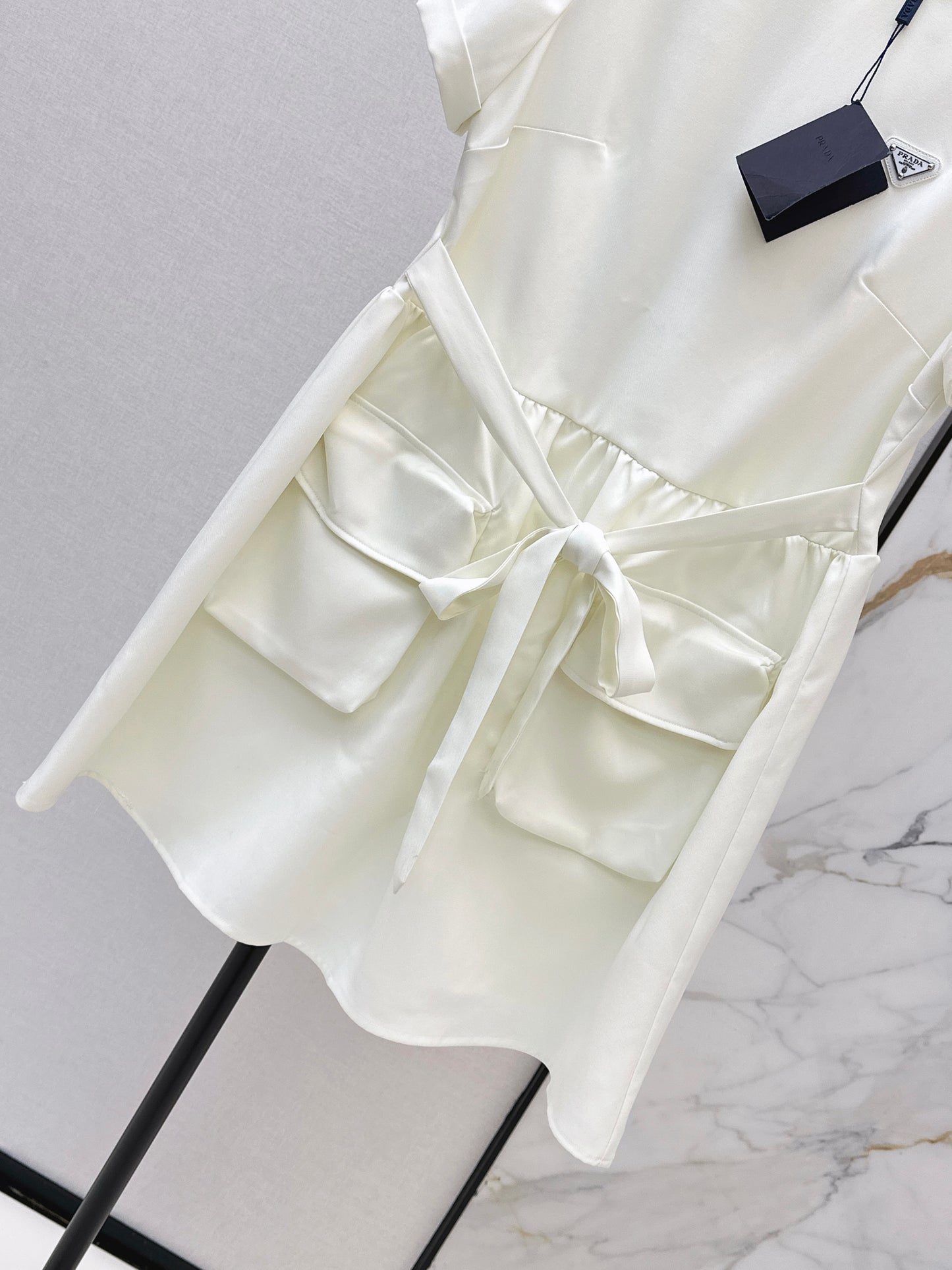 26ss Cinched Waist Tie Dress