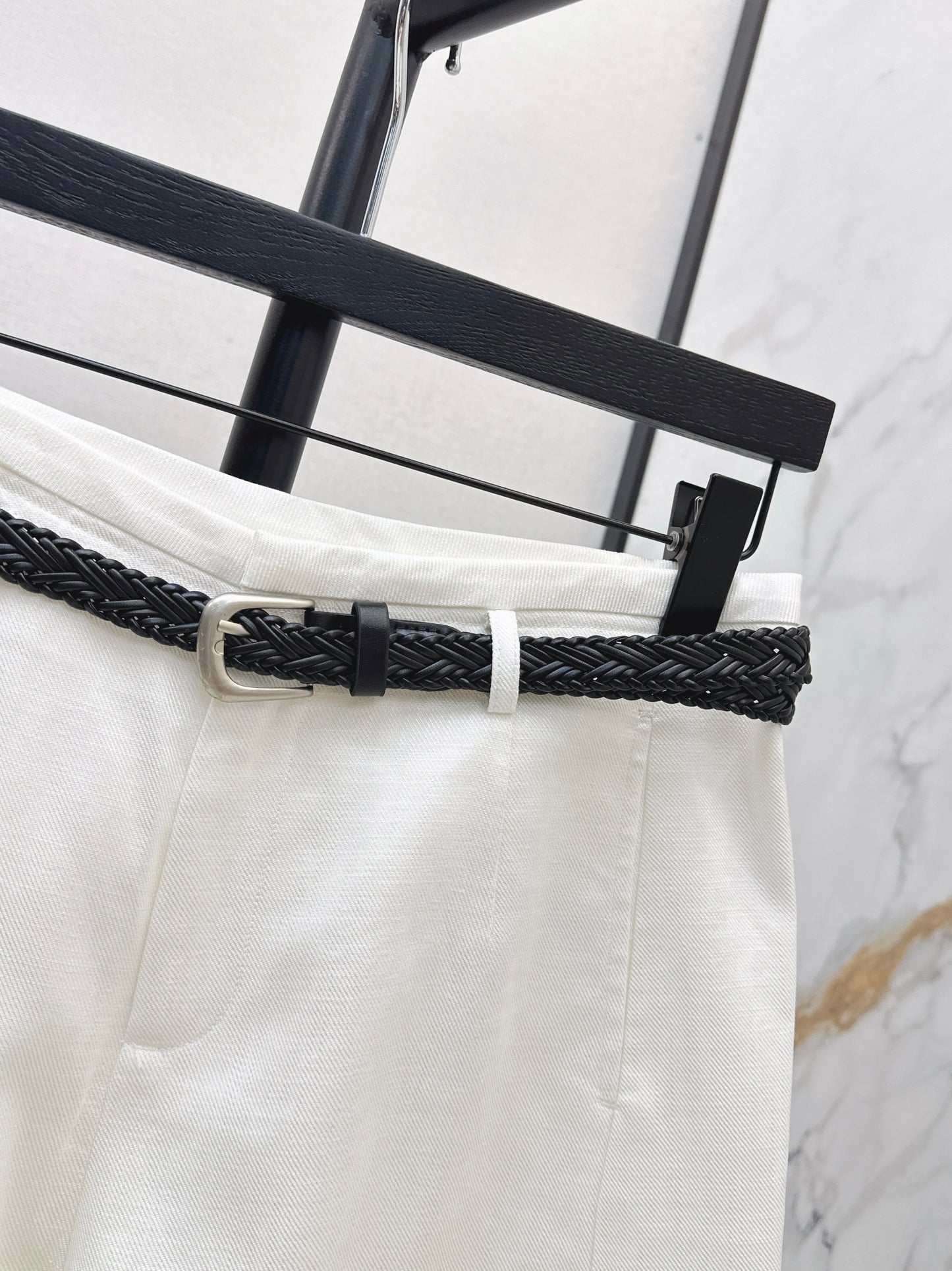 26ss Belt-decorated versatile mid-length pants
