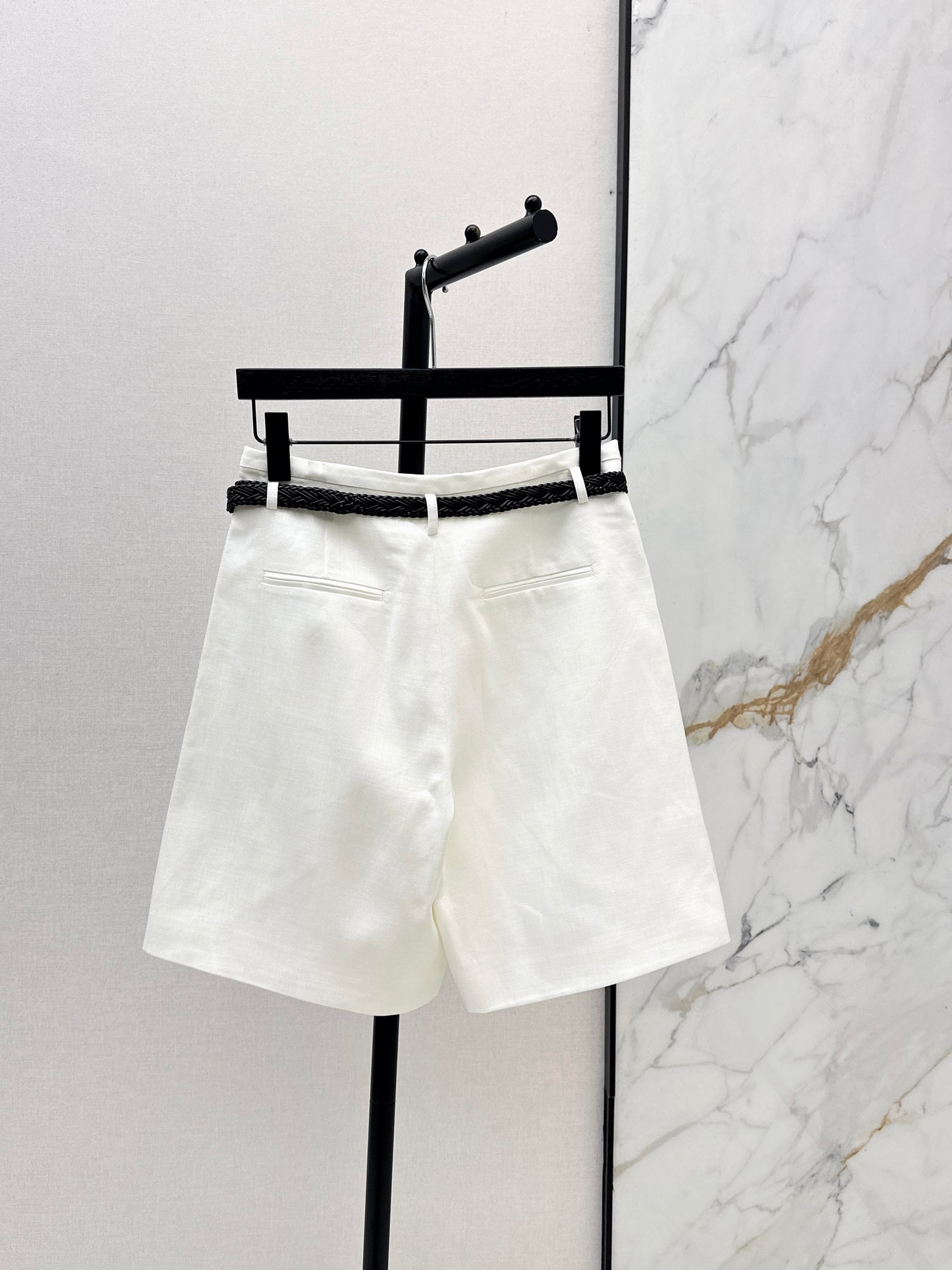 26ss Belt-decorated versatile mid-length pants