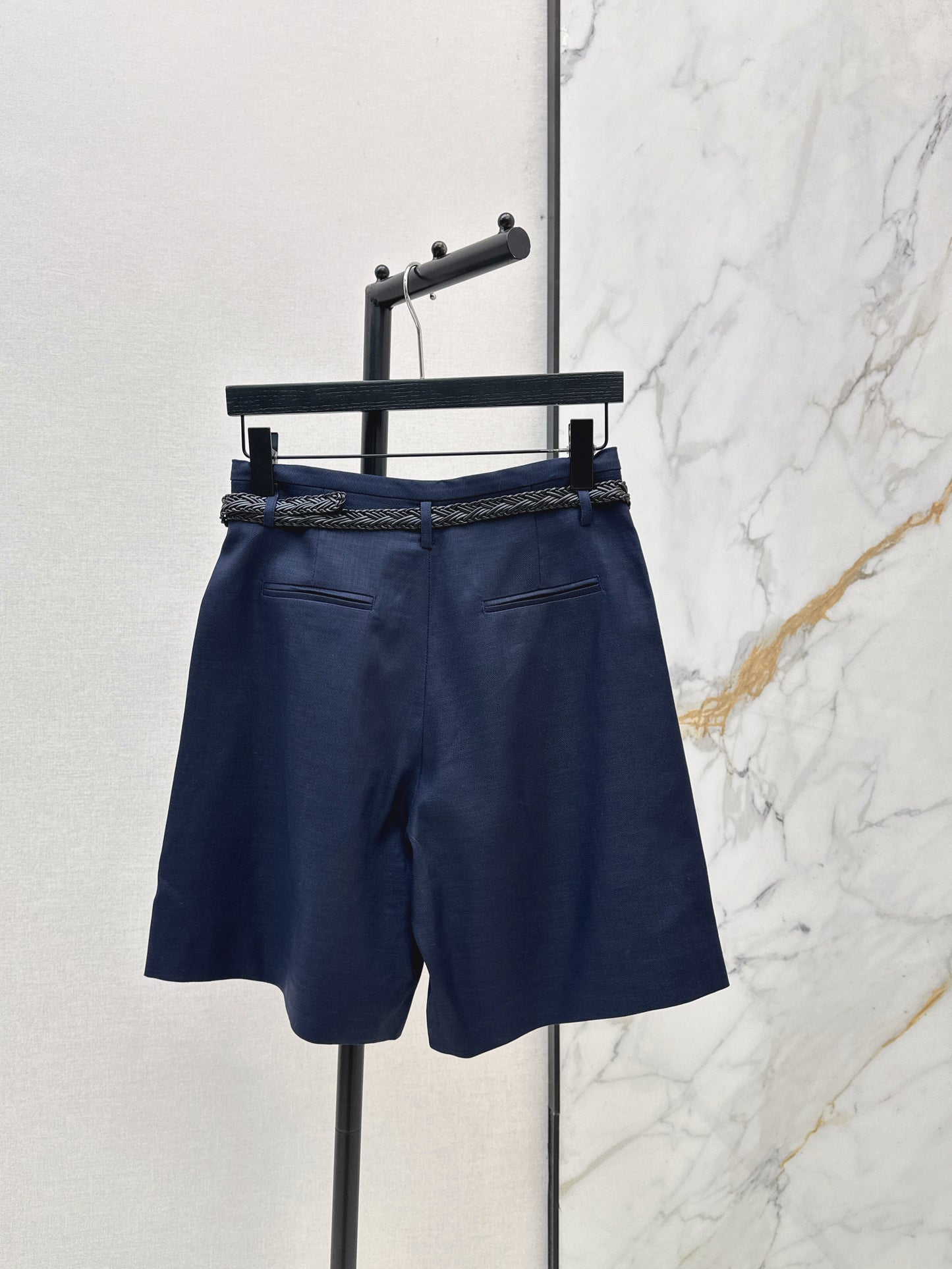26ss Belt-decorated versatile mid-length pants