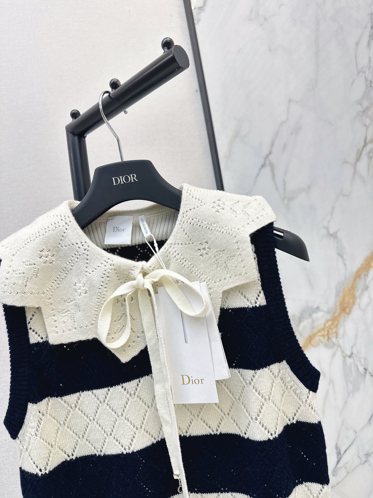 26ss Hollow Lace Knit Vest