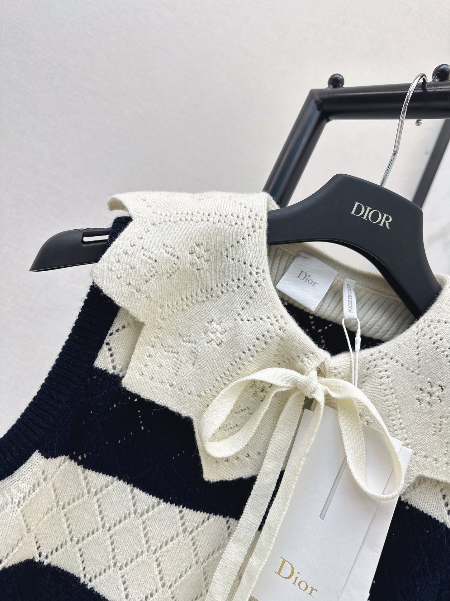 26ss Hollow Lace Knit Vest