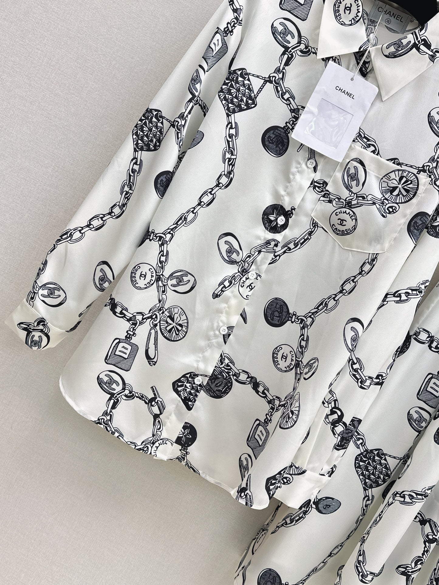 26ss Loose printed shirt / A-line skirt