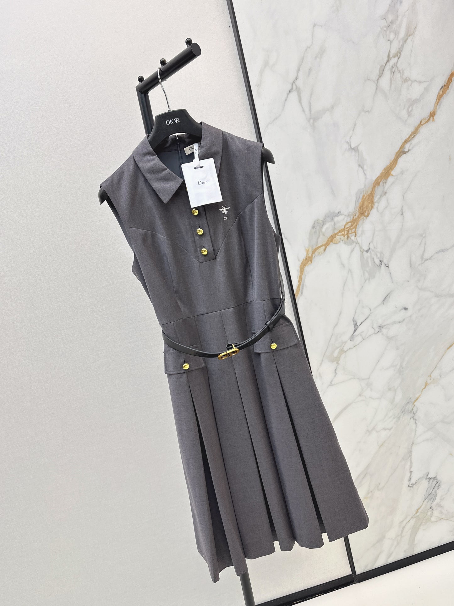 26ss Collared Pleated Dress
