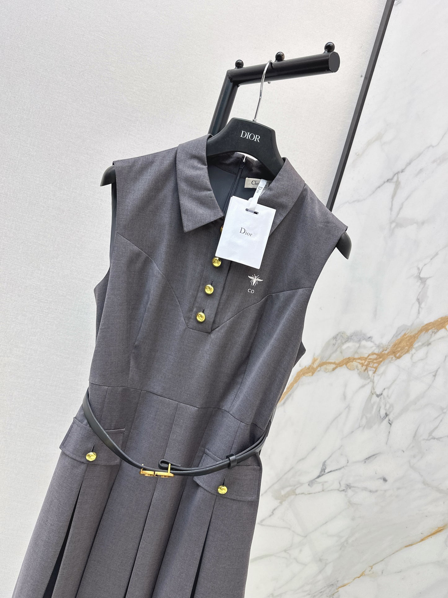 26ss Collared Pleated Dress