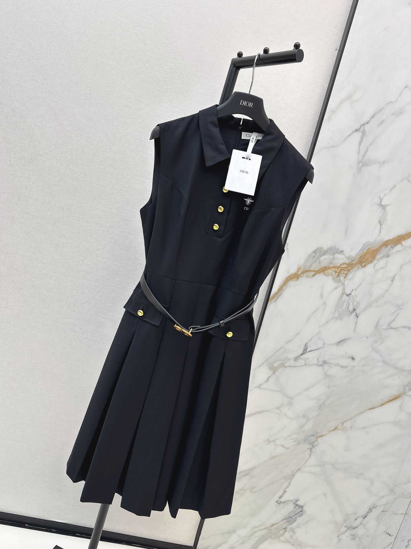 26ss Collared Pleated Dress