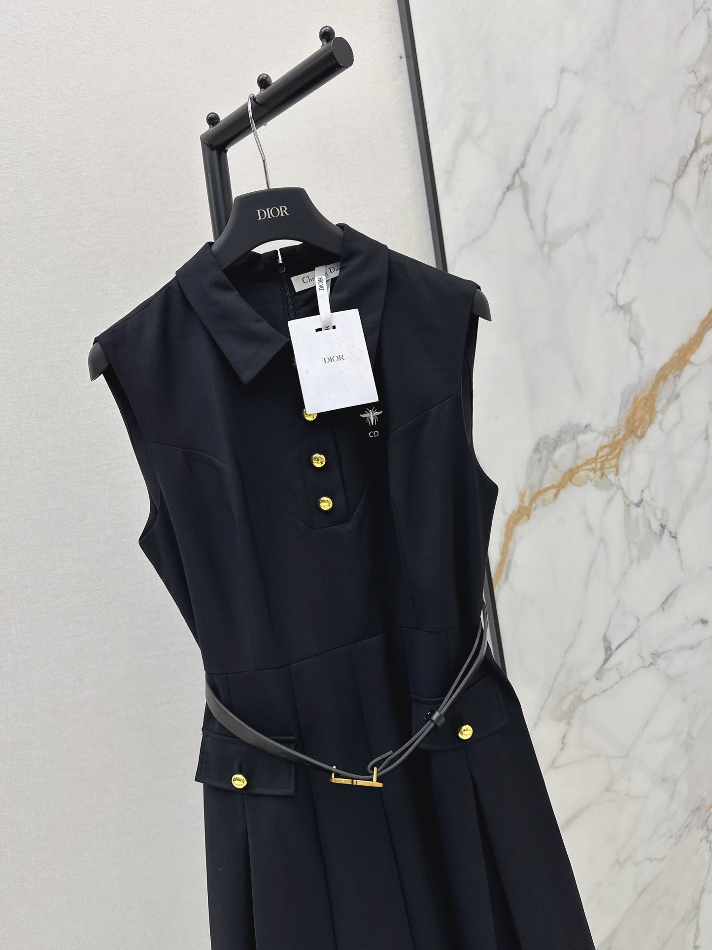 26ss Collared Pleated Dress