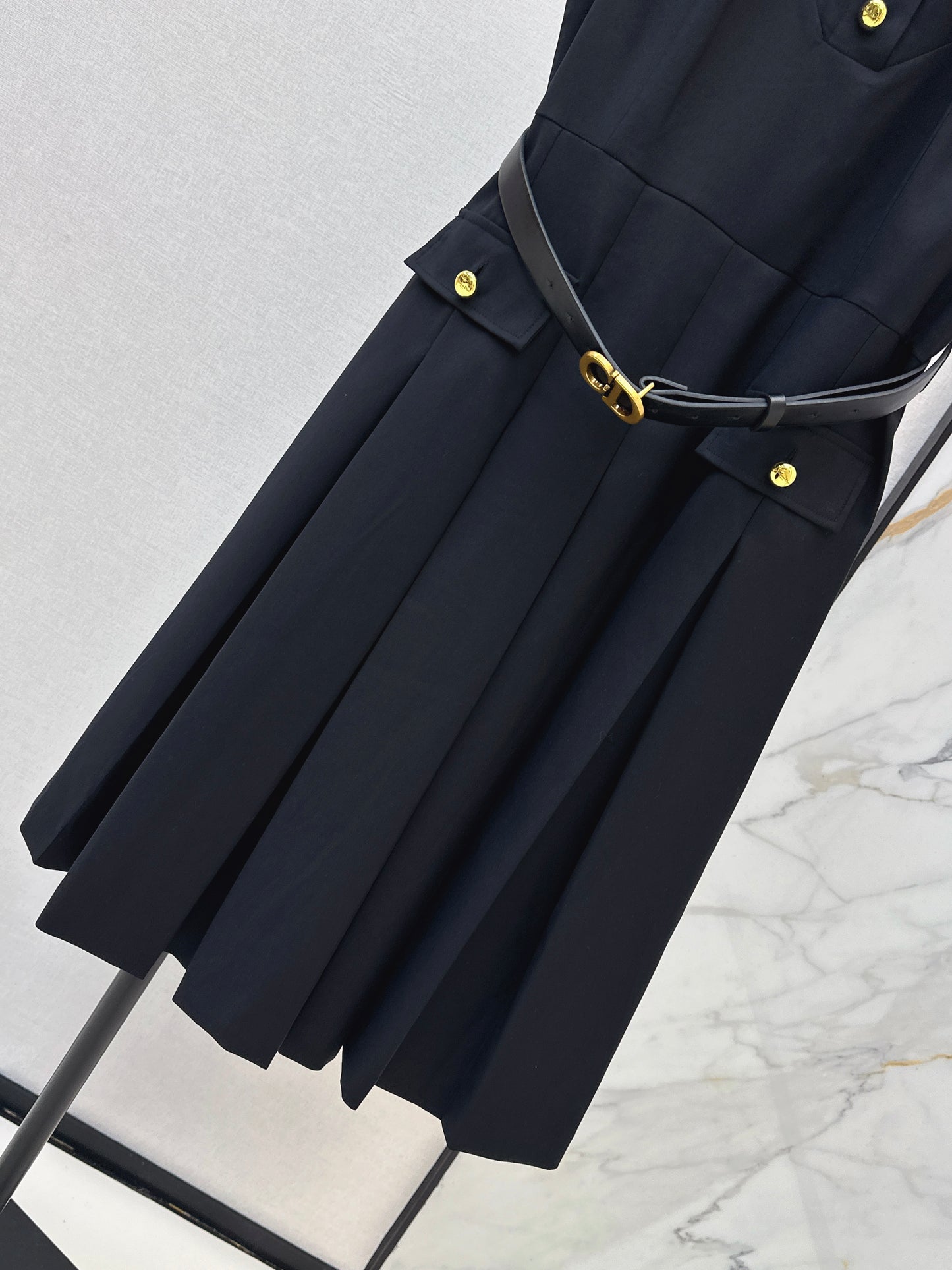 26ss Collared Pleated Dress