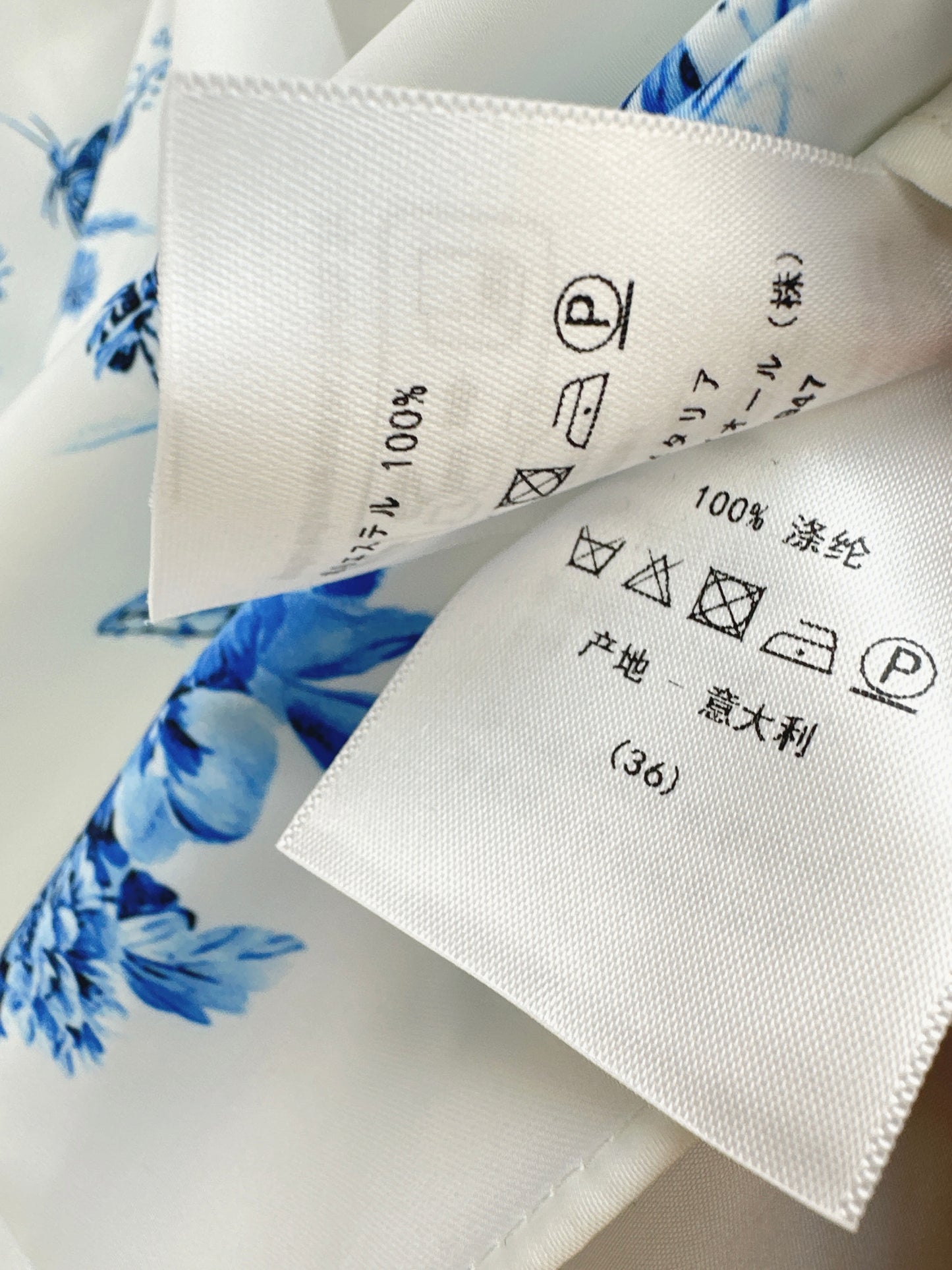 26ss Blue and white porcelain print shirt / dress