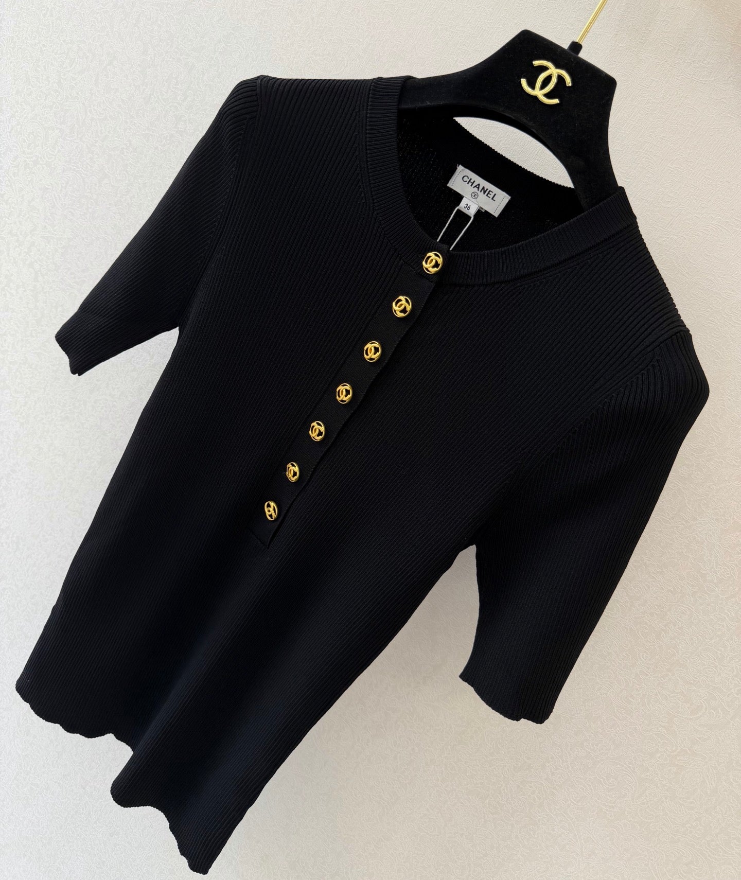 partial-button-front top