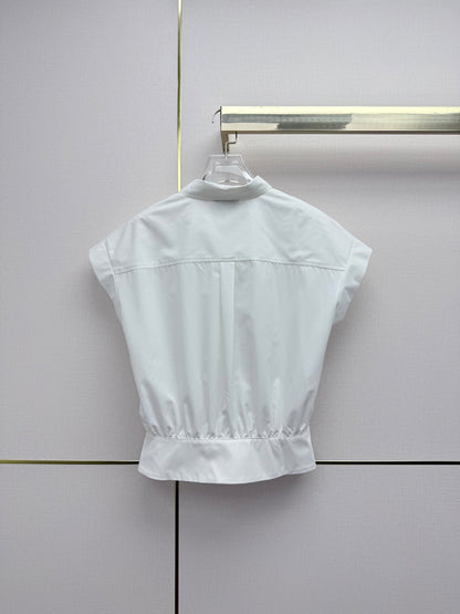 Stand-collar top