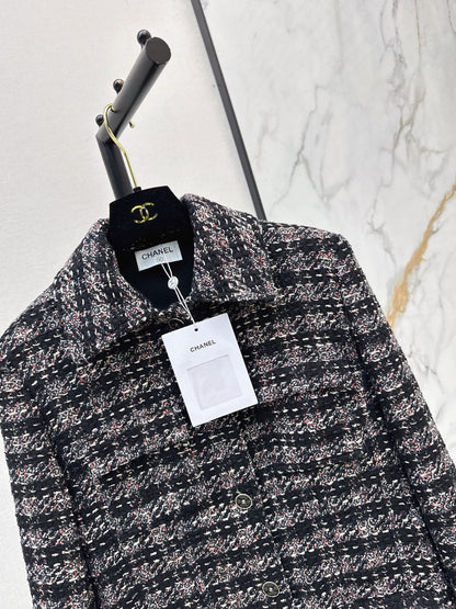 Chanel/Mid-length tweed jacket