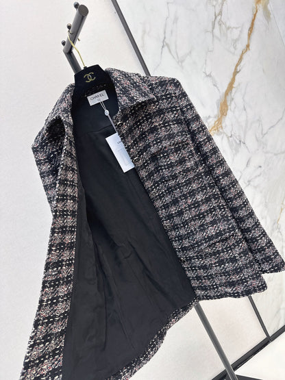 Chanel/Mid-length tweed jacket