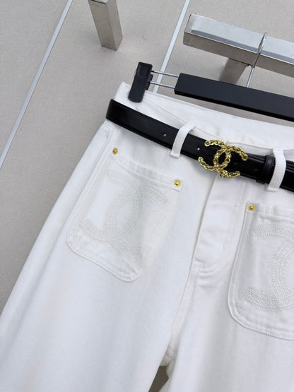 Wide-leg jeans with pockets