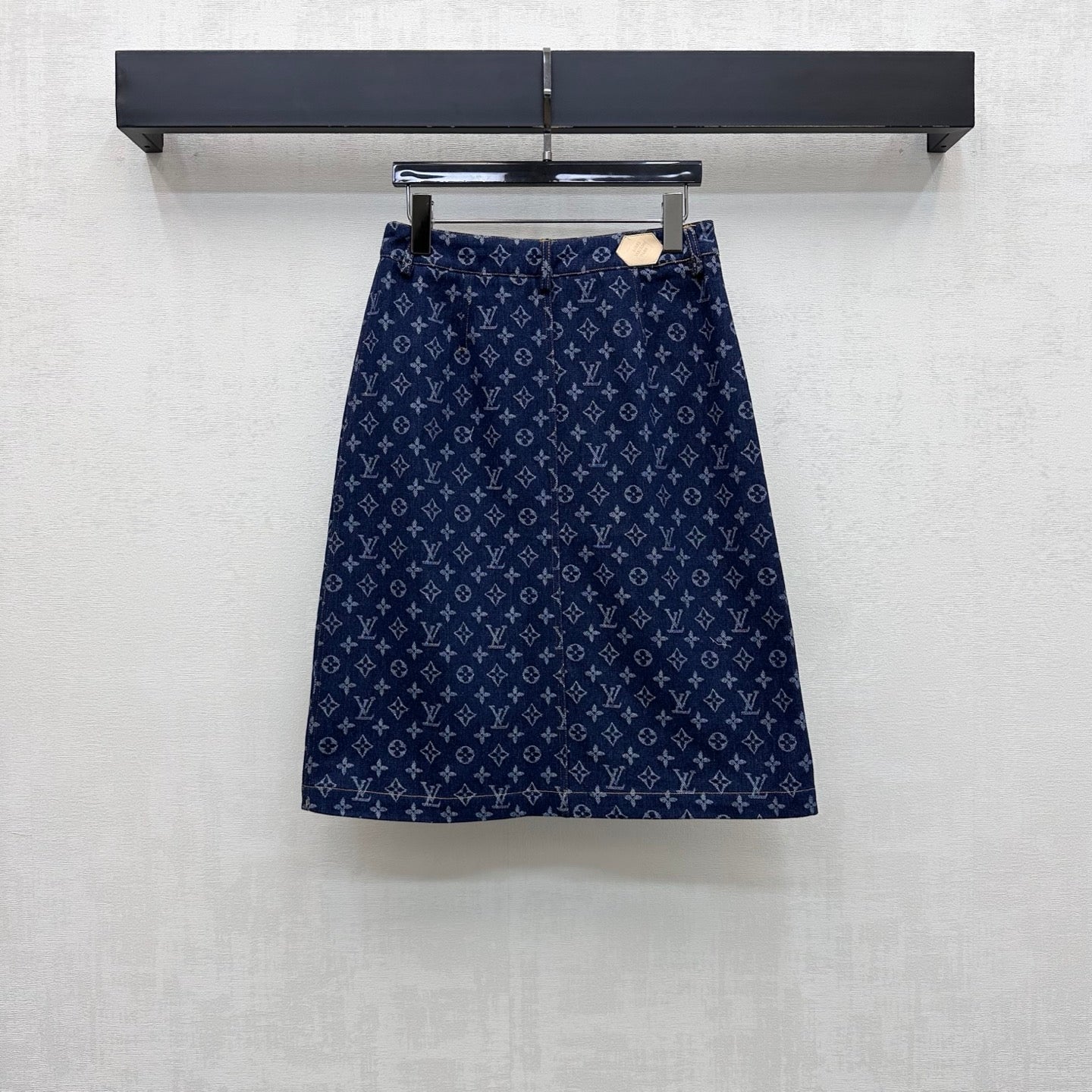 Louis Vuitton / 26 New Denim Skirt