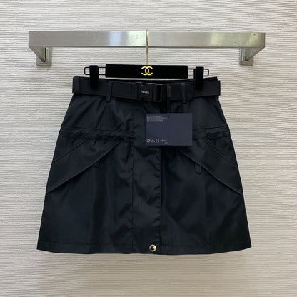 Prada/26 New Half-Length Skirt
