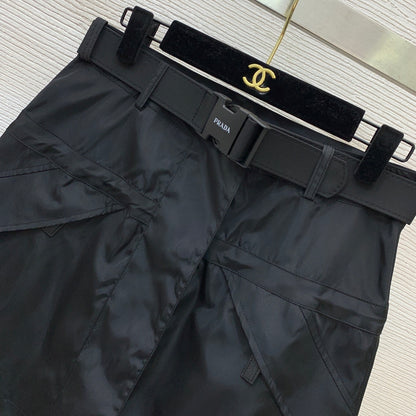 Prada/26 New Half-Length Skirt