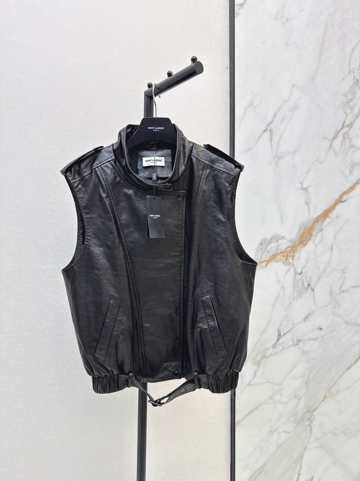 Yves Saint Laurent/26 Early Spring Latest Leather Vest