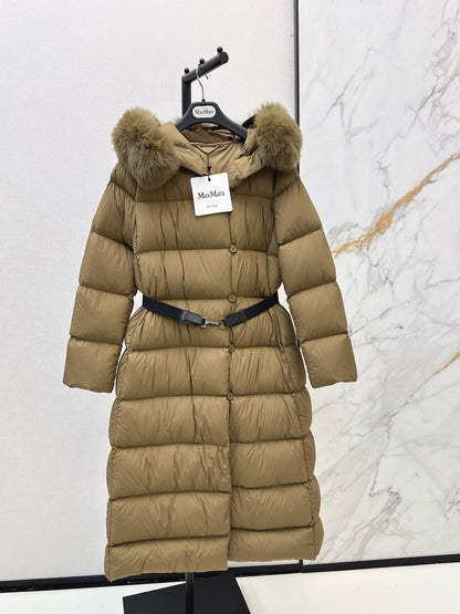 Max Mara/26 Fall/Winter Latest Large Fur Collar Hooded Down Jacket