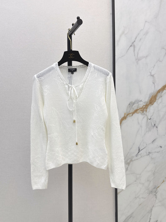 Chanel / 26 Early Autumn Latest Floral Hollow Jacquard V-Neck Knit Top