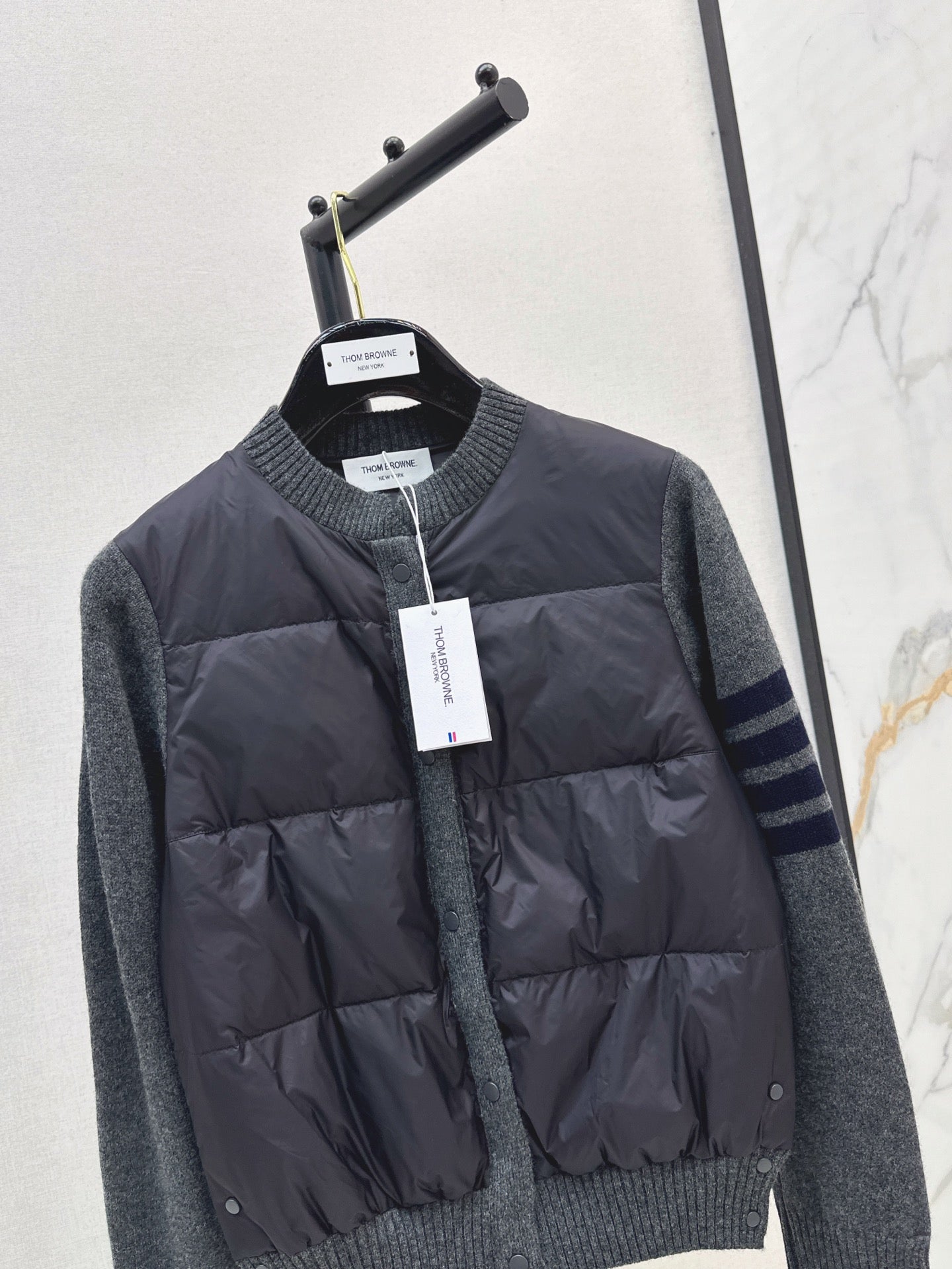 Thom Browne/26 Early Autumn Latest Short Down Jacket with Collar