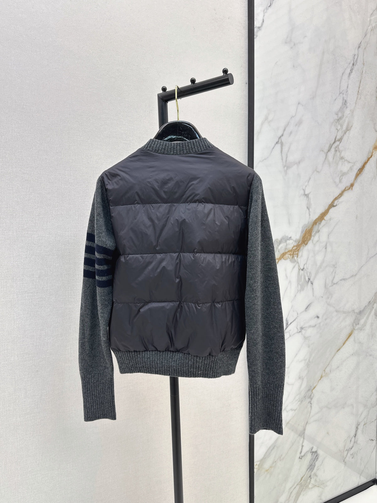Thom Browne/26 Early Autumn Latest Short Down Jacket with Collar