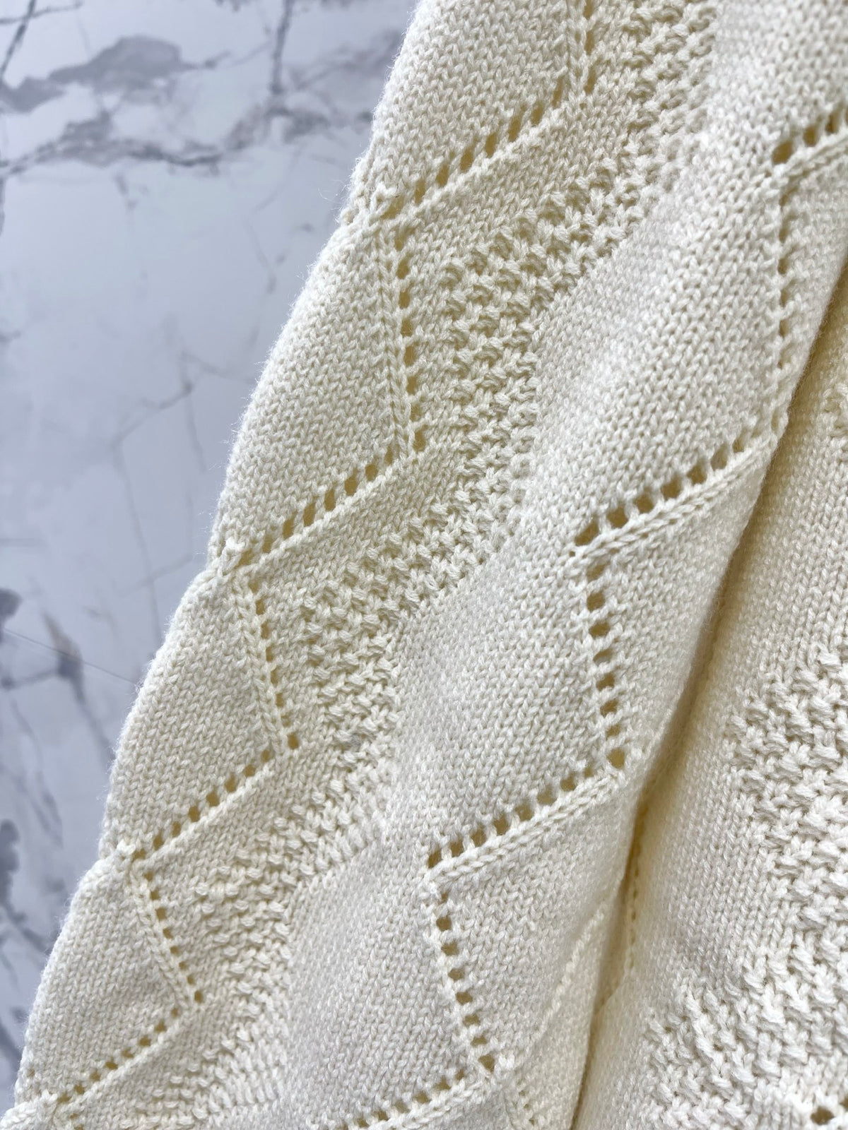 Valentino/26 New Simple Turn-Down Collar Hollow Crochet Knit Cardigan
