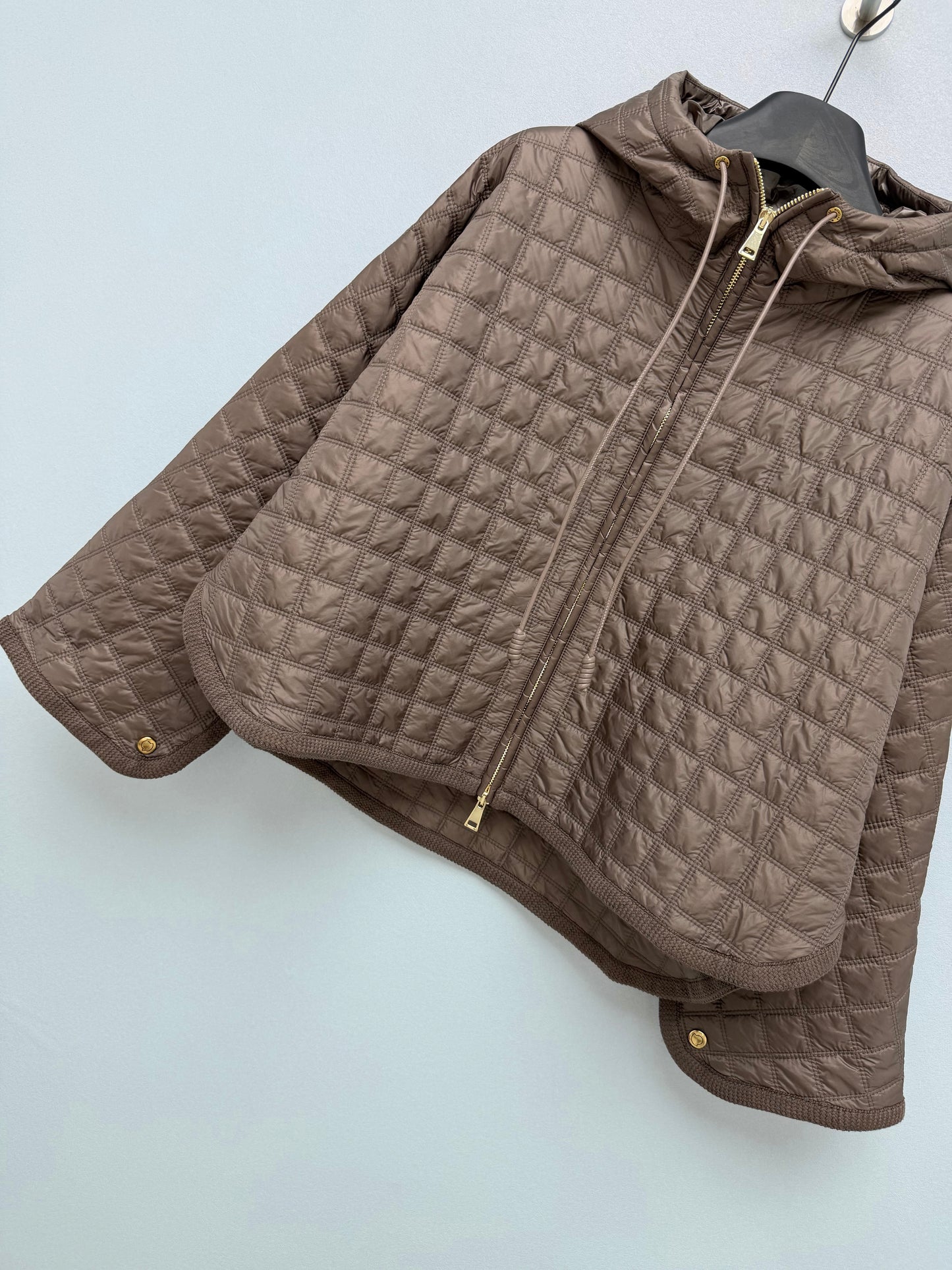 Moncler/26 Latest New Cape-Style Puffer Jacket