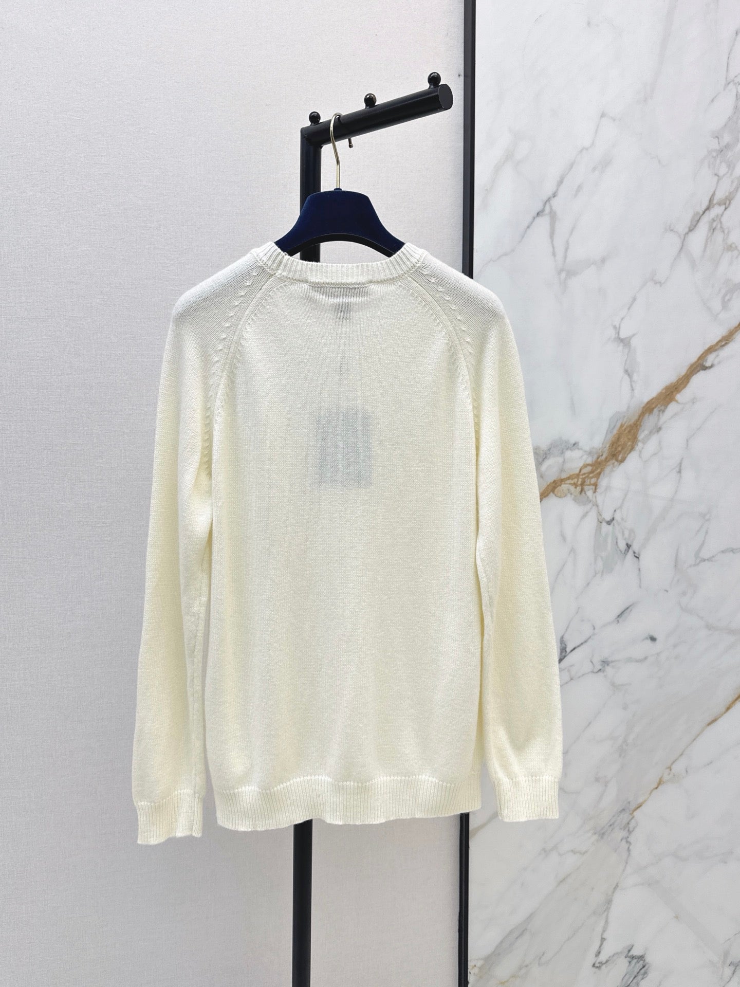 Louis Vuitton / 26 Fall/Winter Latest Crew Neck Knit Sweater