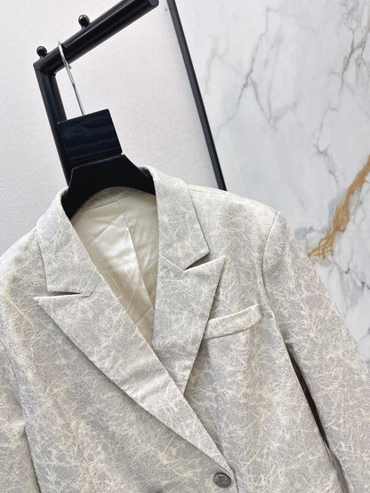 26 Fall/Winter Latest Double-Breasted Simple and Stylish Suit Jacket