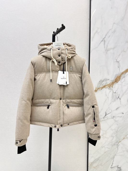 Moncler/26 Fall/Winter Latest Detachable Sleeve Down Puffer Jacket