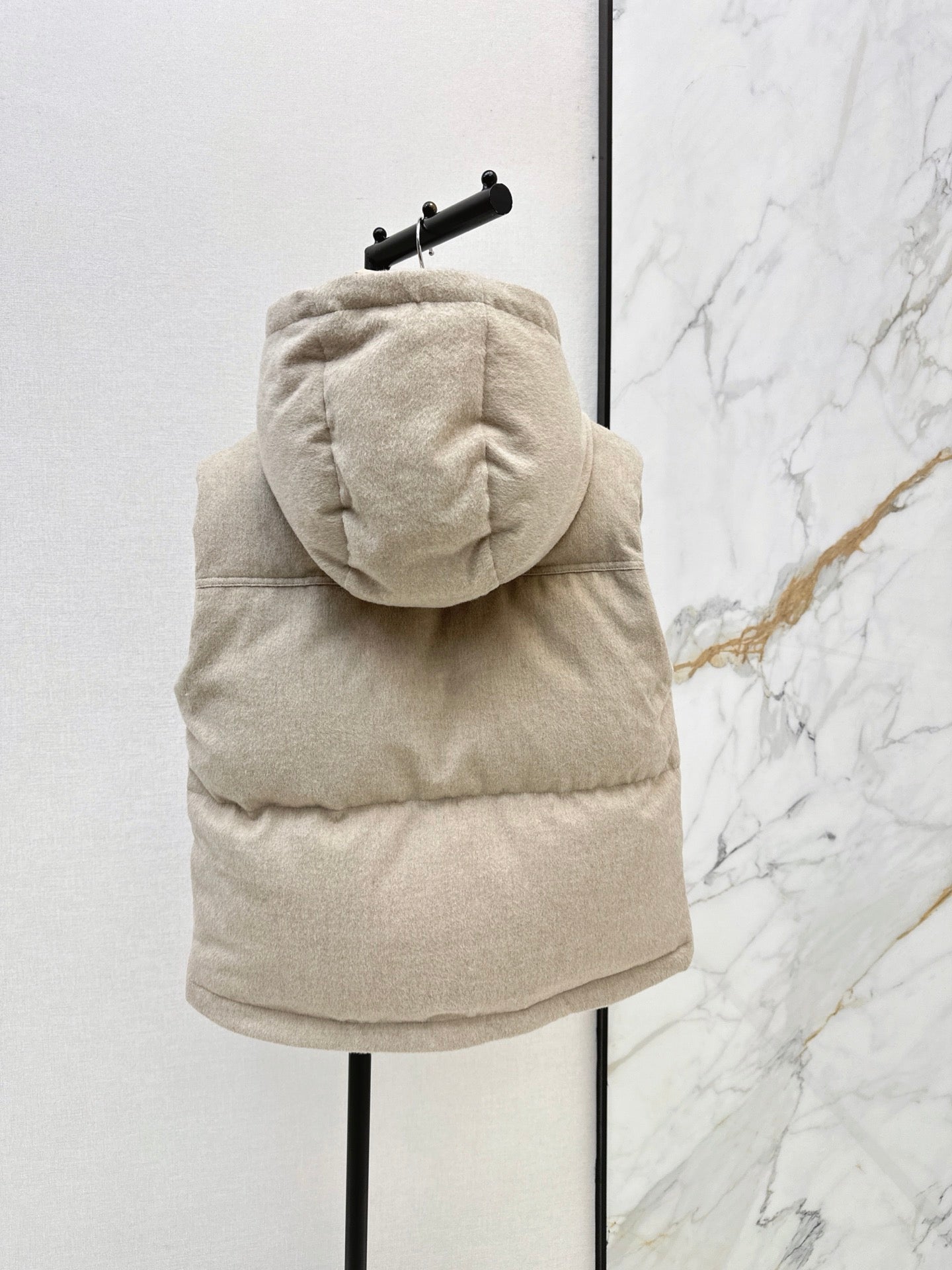 Moncler/26 Fall/Winter Latest Detachable Sleeve Down Puffer Jacket