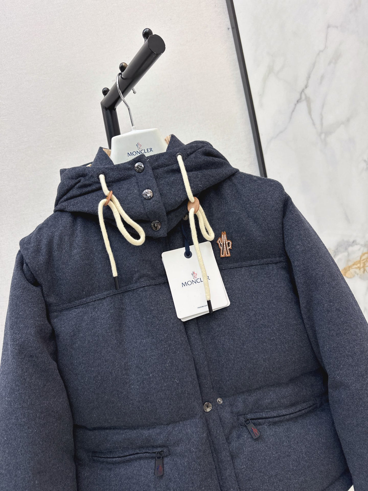 Moncler/26 Fall/Winter Latest Detachable Sleeve Down Puffer Jacket