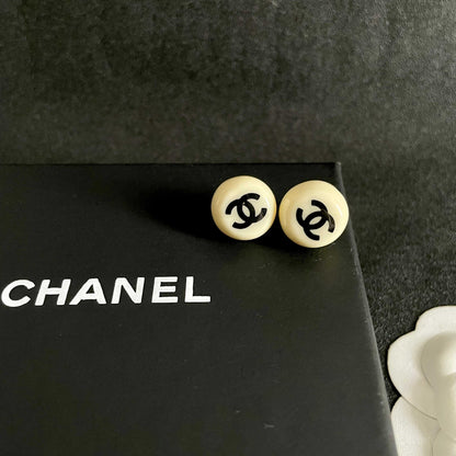 26 New Style Pre-Owned Earrings