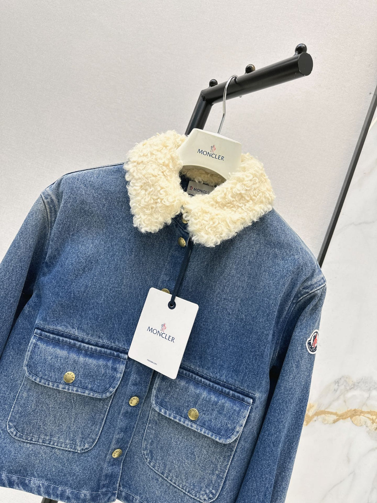 26 Autumn/Winter Latest Teddy Fur Collar Denim Jacket