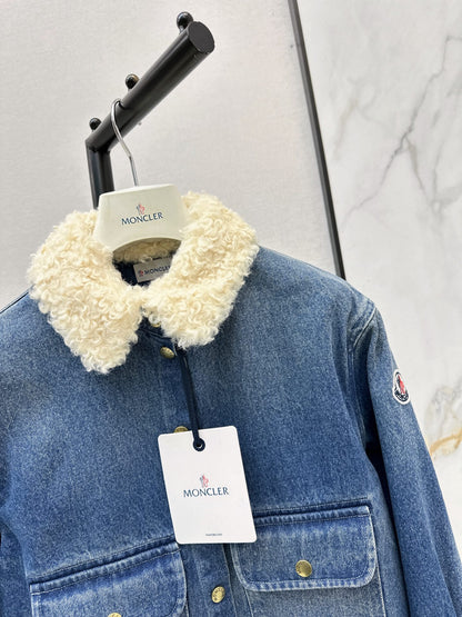 26 Autumn/Winter Latest Teddy Fur Collar Denim Jacket