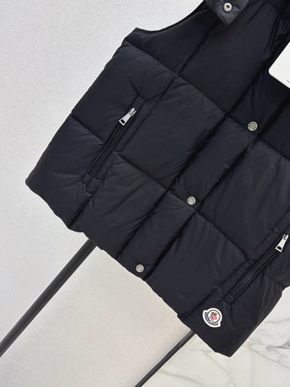 26 Fall/Winter Latest Hooded Down Vest