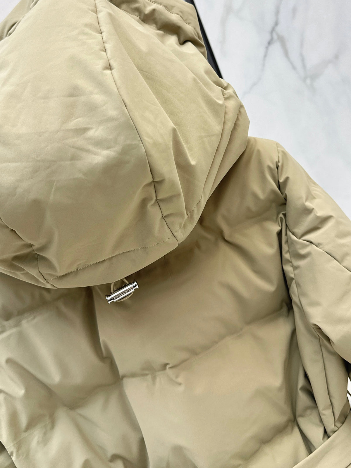 2026 Fall/Winter Latest Hooded Mid-Length Down Jacket
