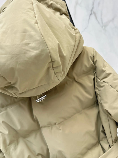 2026 Fall/Winter Latest Hooded Mid-Length Down Jacket