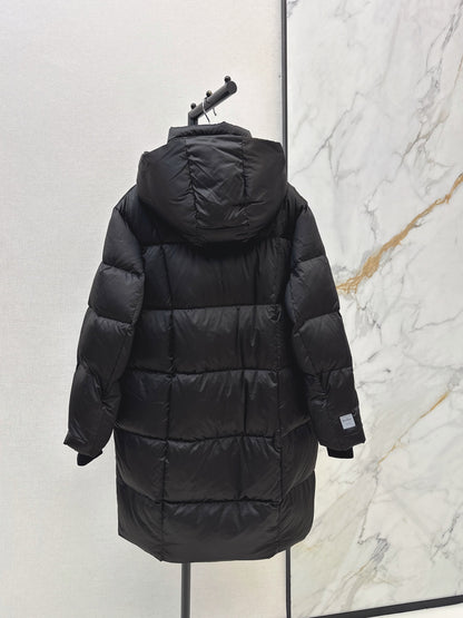 26 Fall/Winter New Simple Sleeve Badge Hooded Long Down Jacket