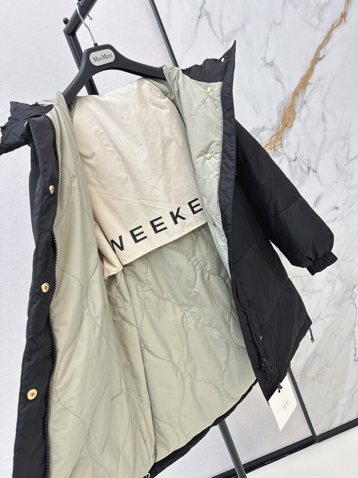 26 Fall/Winter Latest Simple Sleeve Patch Hooded Mid-Length Down Jacket