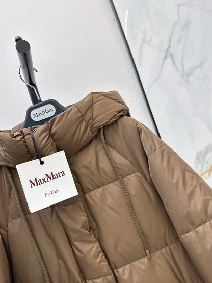 26 Fall/Winter Latest Simple Sleeve Patch Hooded Mid-Length Down Jacket